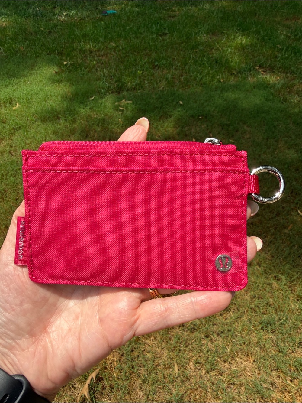 lululemon Travel Easy Cherry Lychee Clippable Card Case